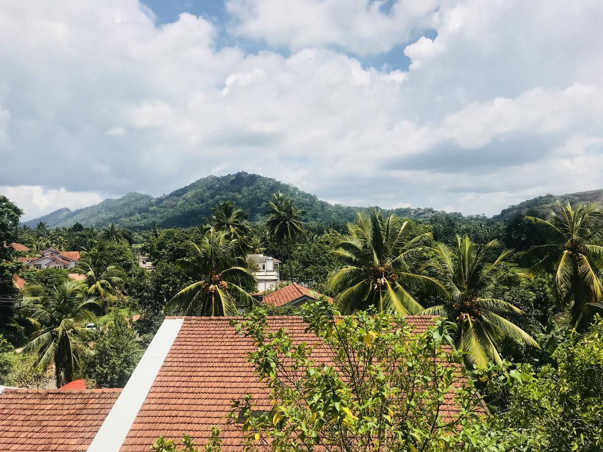 Seasons Hotel Kurunegala Exterior foto